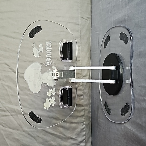 Snoopy Rotating Phone / Tablet Holder - Picture 4 of 4